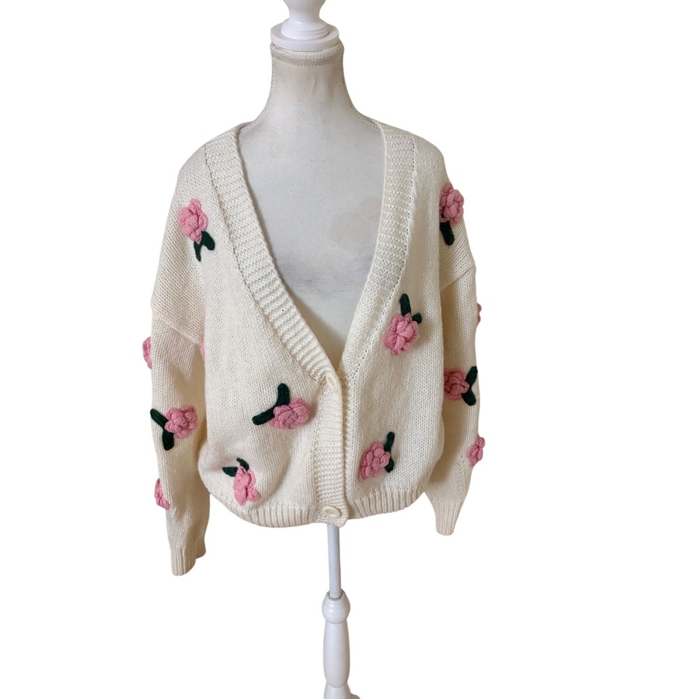 LUNA IVY 3D Rose Cardigan Knit Size Medium
